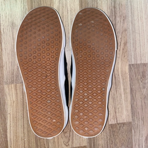 black vans. size 11. in great condition - Picture 3 of 3